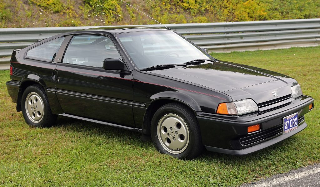 A 1987 Honda CRX Si in black