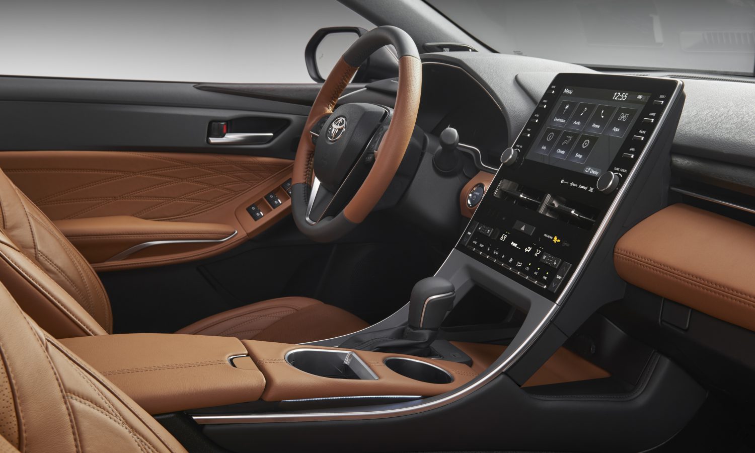 Interior shot of the top trim level of the 2019 Toyota Avalon, one of the most reliable used cars