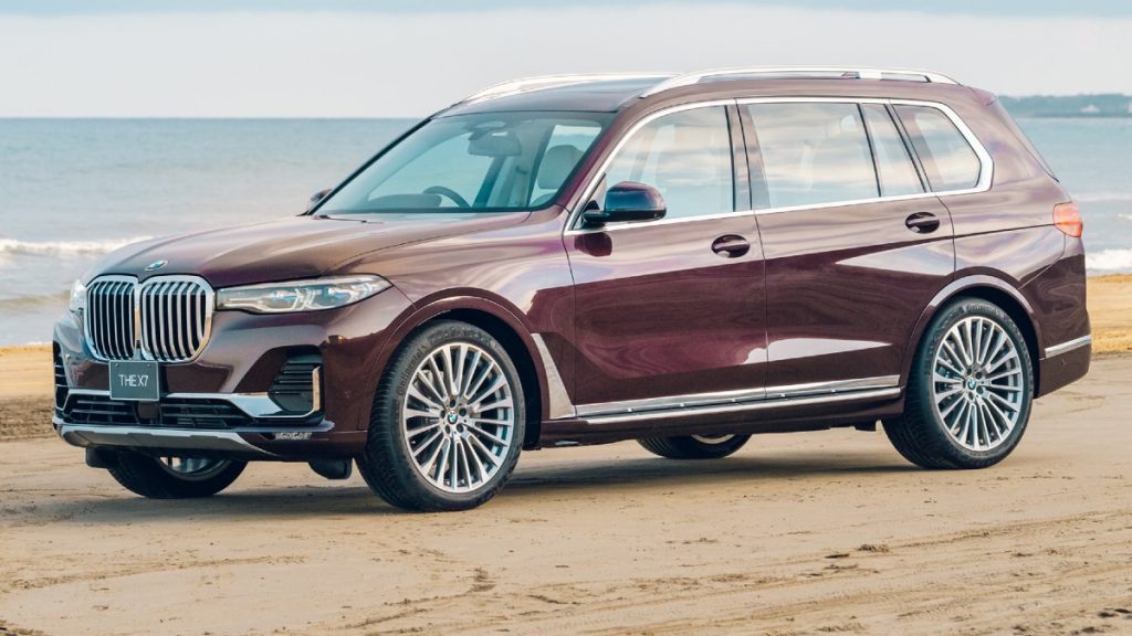 2022 BMW X7 luxury SUV on the beach