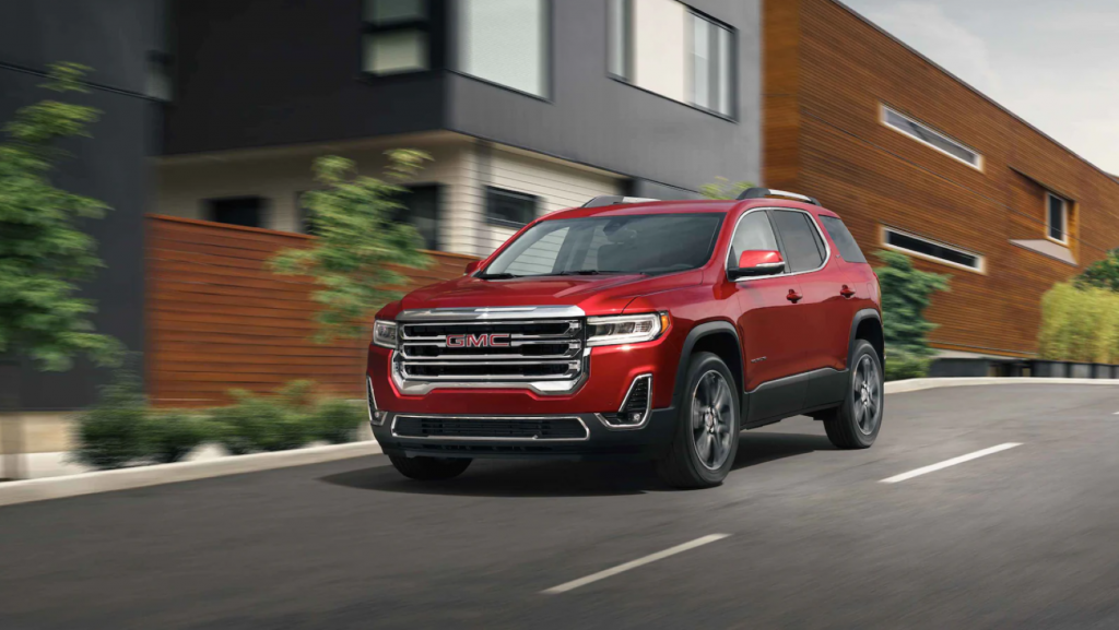 2022 GMC Acadia problems common to owners related to its control engine light