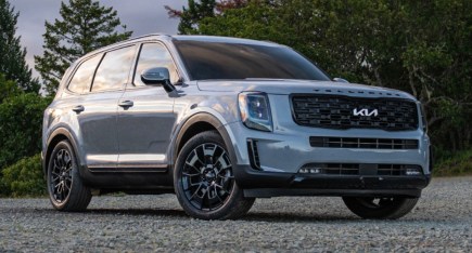 The 2022 Kia Telluride Is 1 of Kelley Blue Book’s Best Family Cars of the Year