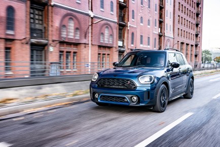 Consumer Reports Recommends the Overlooked 2022 Mini Cooper Countryman