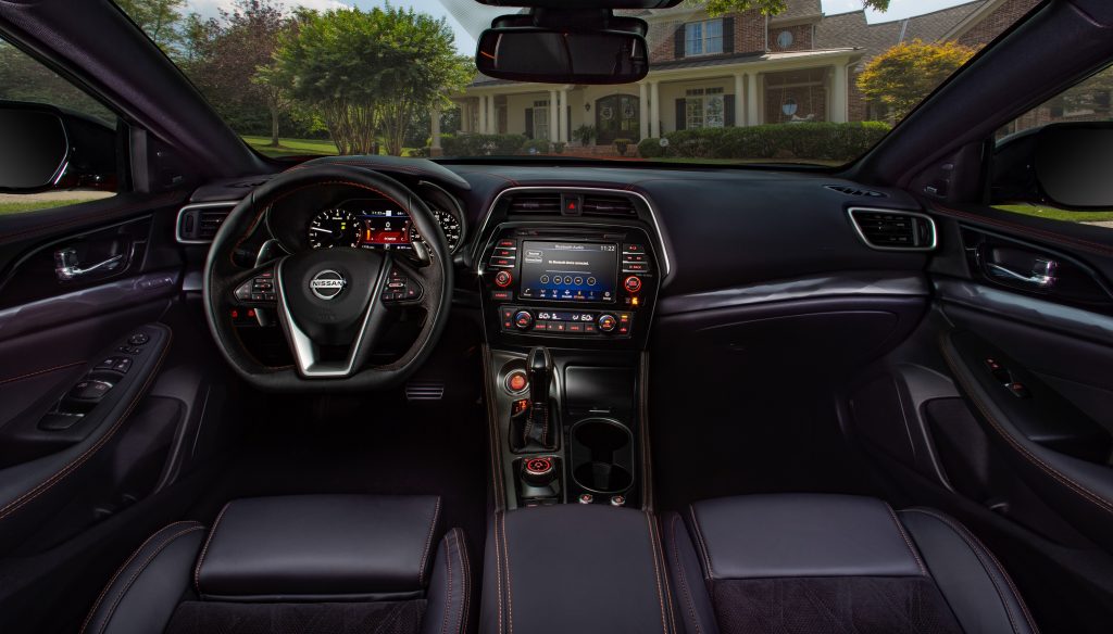 2022 Nissan Maxima has a user friendly control setup