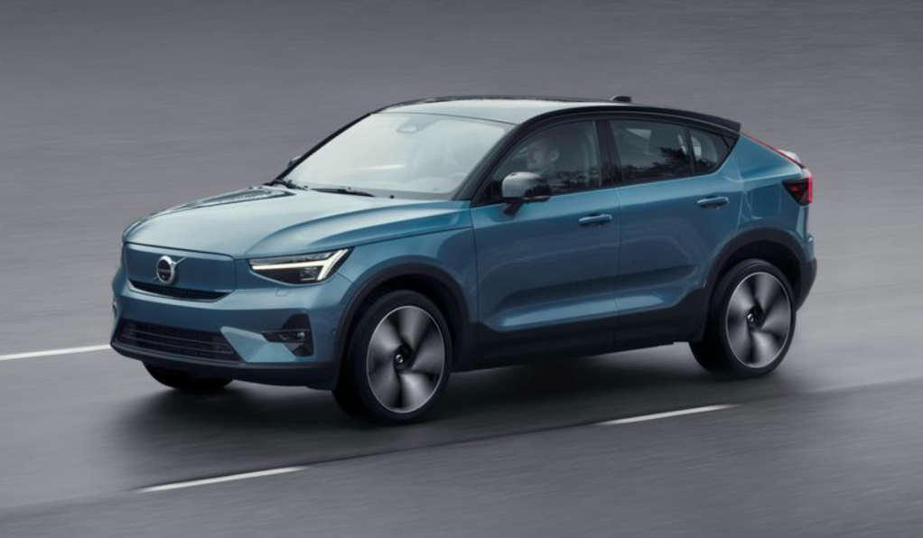 The 2022 Volvo C40 Recharge on the road
