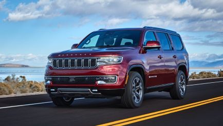 The Jeep Wagoneer Could Gain Hurricane Power With Over 500 HP