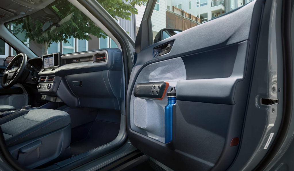 Ford Maverick interior