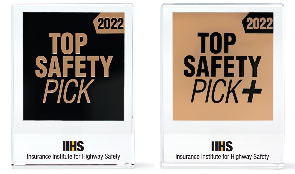 IIHS awards Toyota RAV4 Honda CR-V Top Safety Pick