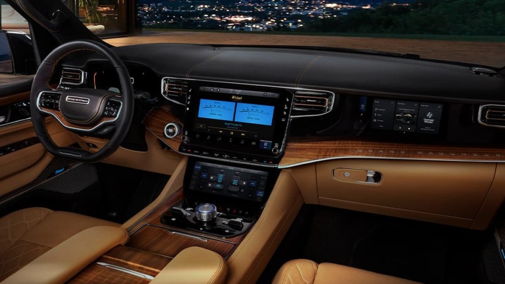 Interior 2022 Jeep Grand Wagoneer luxury SUV