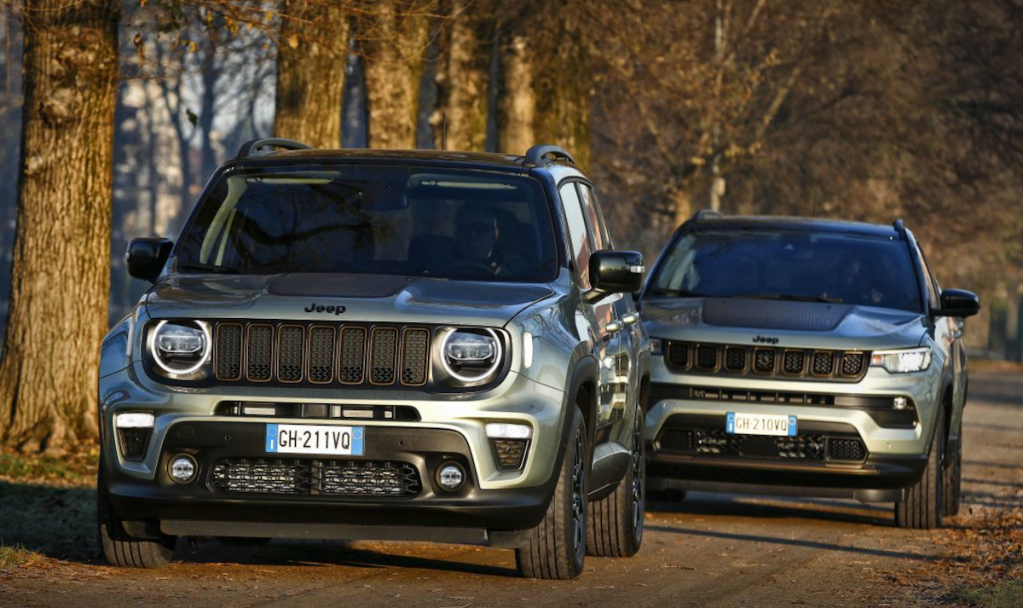 The Jeep Renegade 4xe and Jeep Compass 4xe on the road