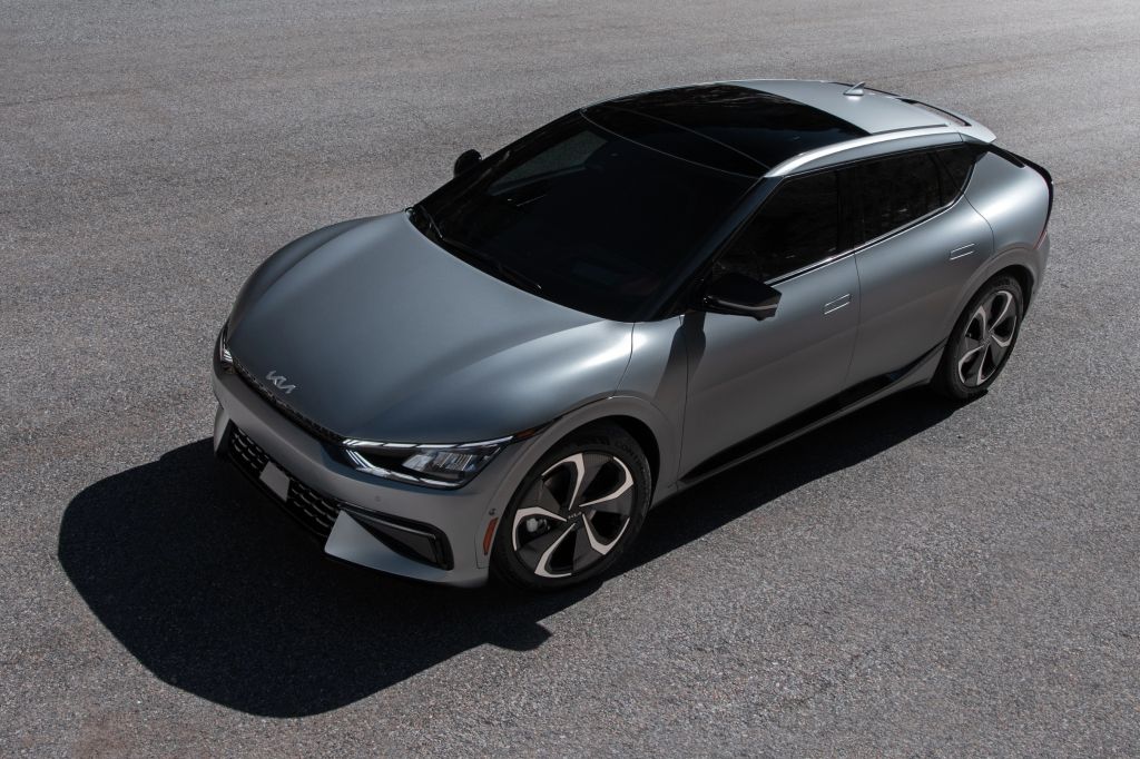 The 2022 Kia EV6 is a new EV crossover that features serious practicality.