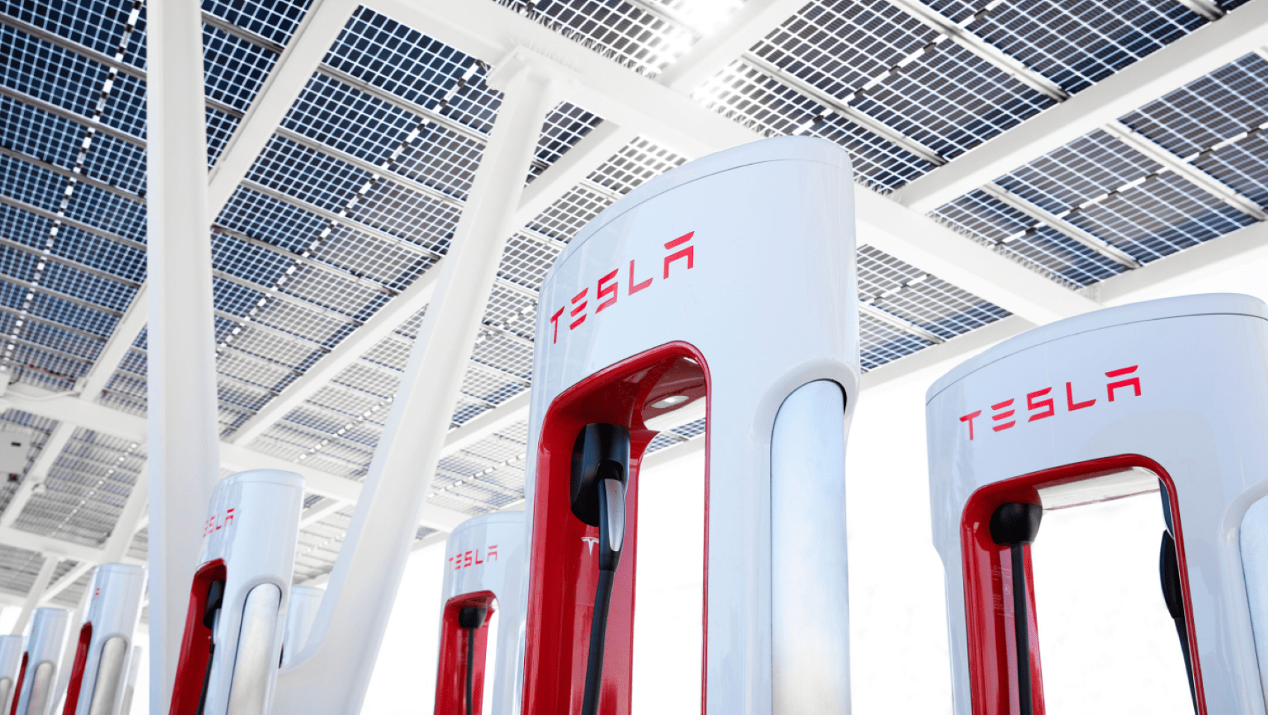 How much does it cost to charge a Tesla at a Tesla Supercharger station?