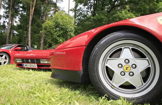 So Satisfying: Watch an Old, Sad Ferrari 328 GTS Get Detailed