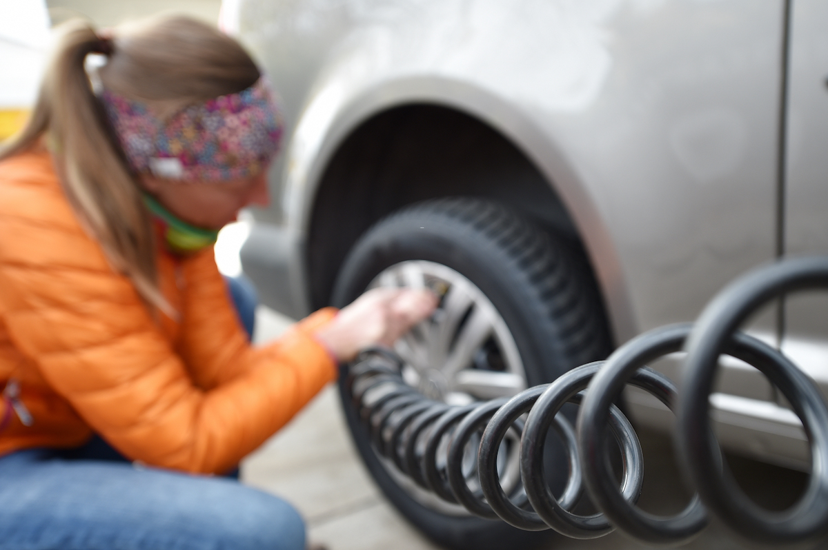 Here's Why Tire Pressure Fluctuates In Winter