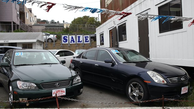 Don’t Get Scammed! How to Spot Shady Car Dealership Deals