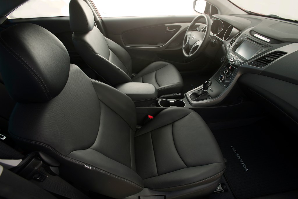 2014 Hyundai Elantra Coupe interior