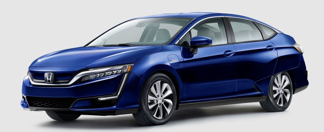 The 2019 Honda Clarity Electric compact sedan model in blue
