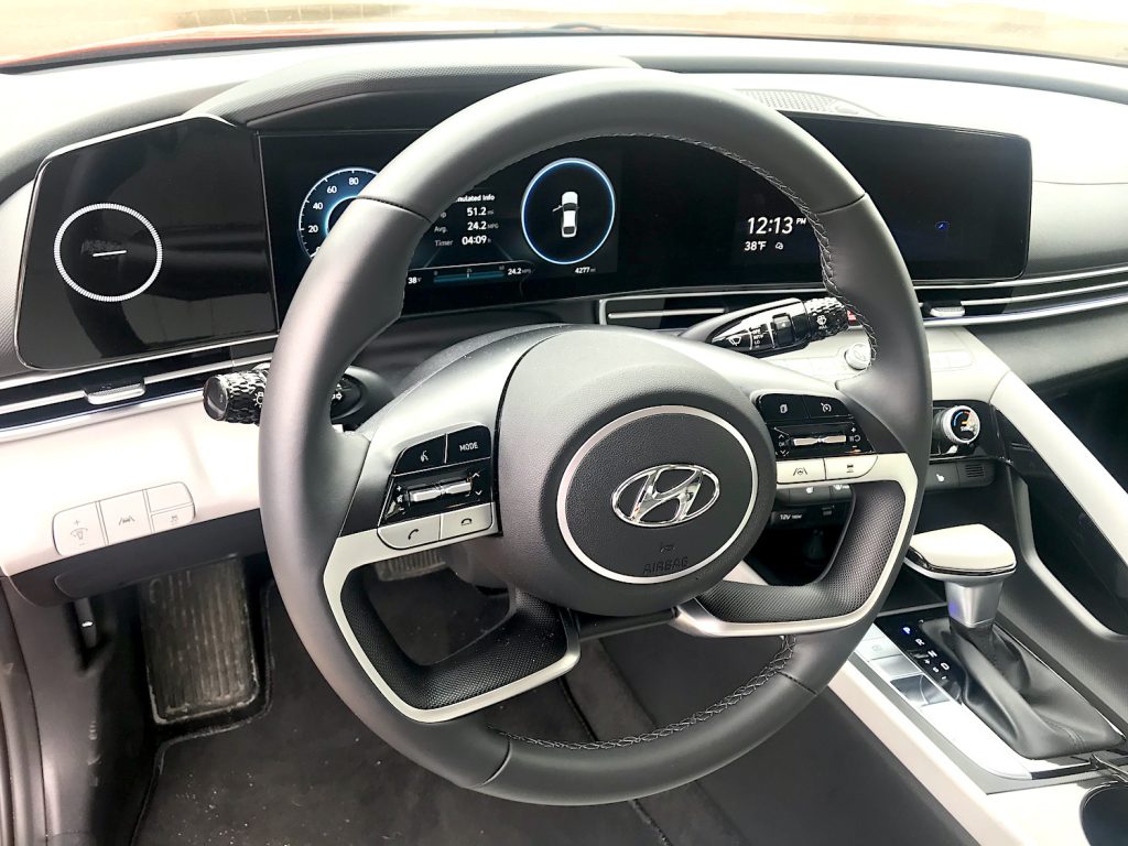 2021 Hyundai Elantra steering wheel