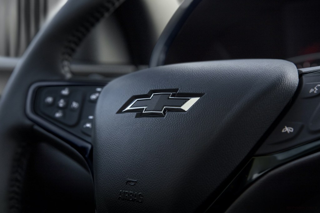 2022 Chevrolet Equinox RS steering wheel badge