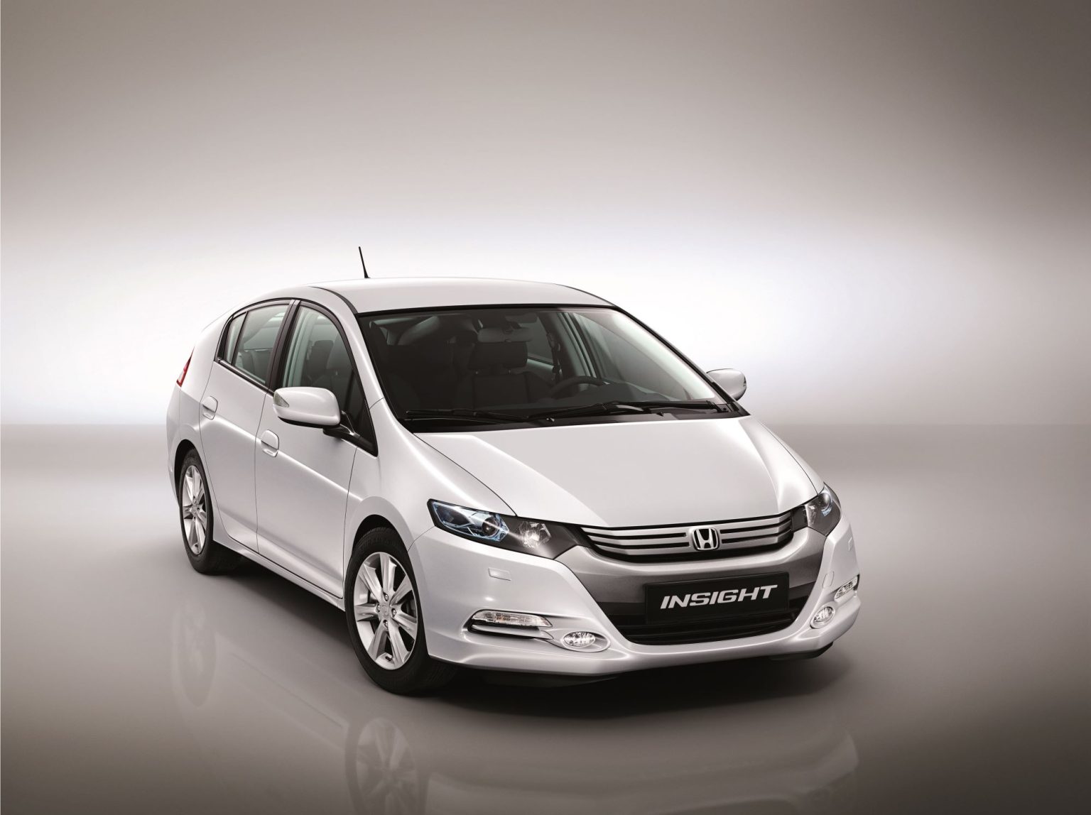 HONDA-Insight 車 cc_2022HOC060019_01_640_BK.png