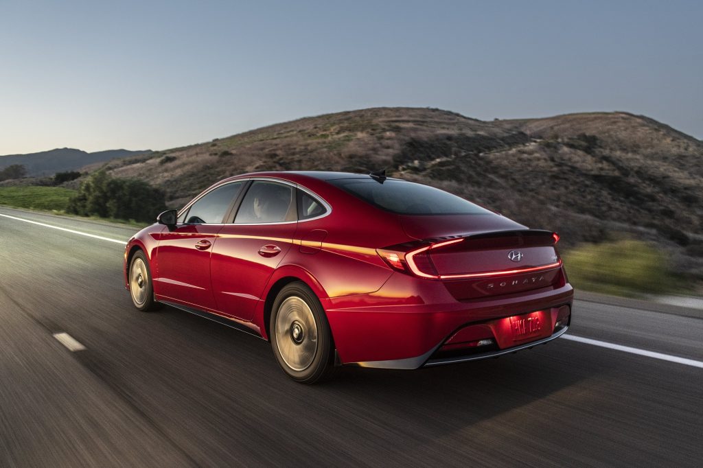 Fuel Economy: Hyundai Sonata is among the Best Gas Sippers With Over 40 MPG