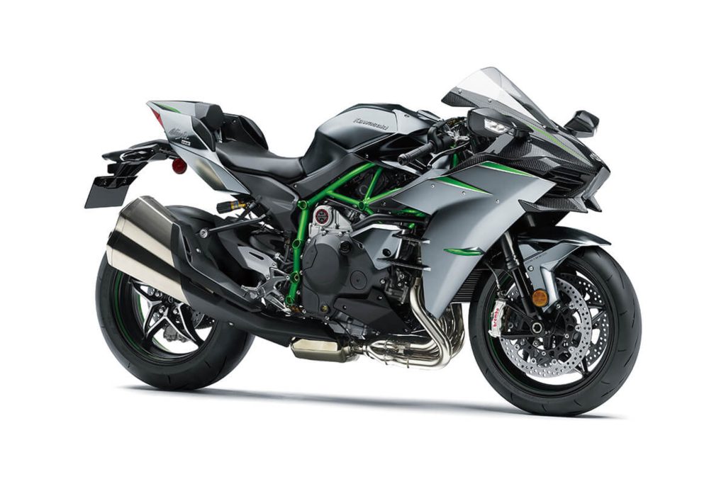 Une Kawasaki Ninja H2 Carbon 2022 gris-noir et vert