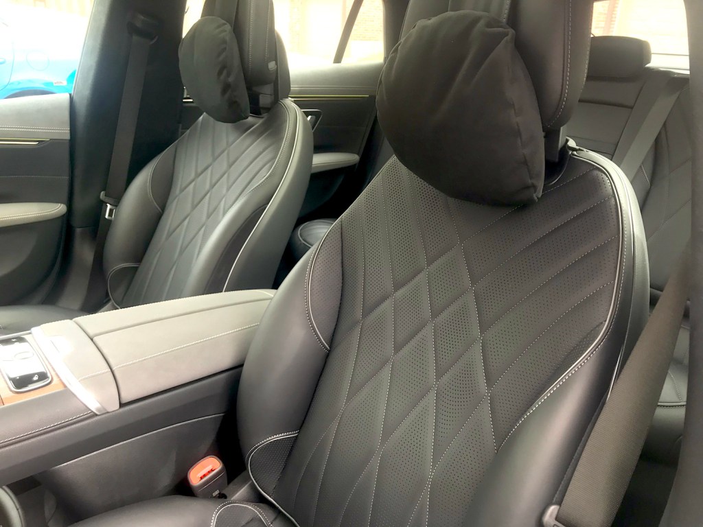 2022 Mercedes-Benz EQS 450+ front seat