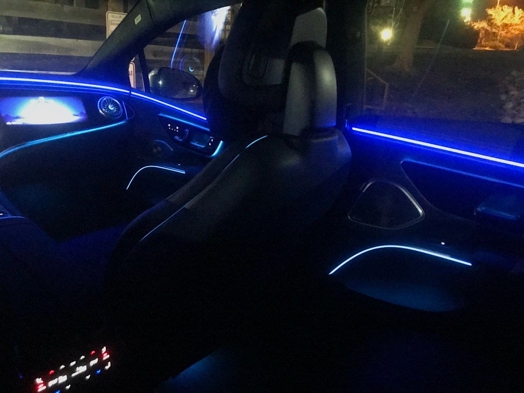 2022 Mercedes-Benz EQS 450+ Interior lights