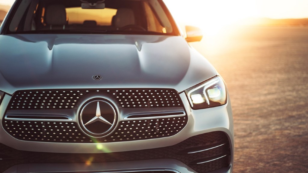 2022 Mercedes-Benz GLE-Class Luxury SUV with sunrise behind it
