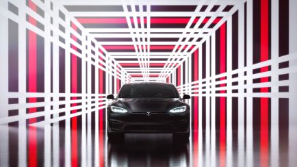 Is the 2022 Tesla Model S Plaid Really Worth $125K?