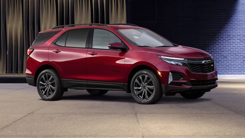 The 2022 Chevy Equinox parked outside 