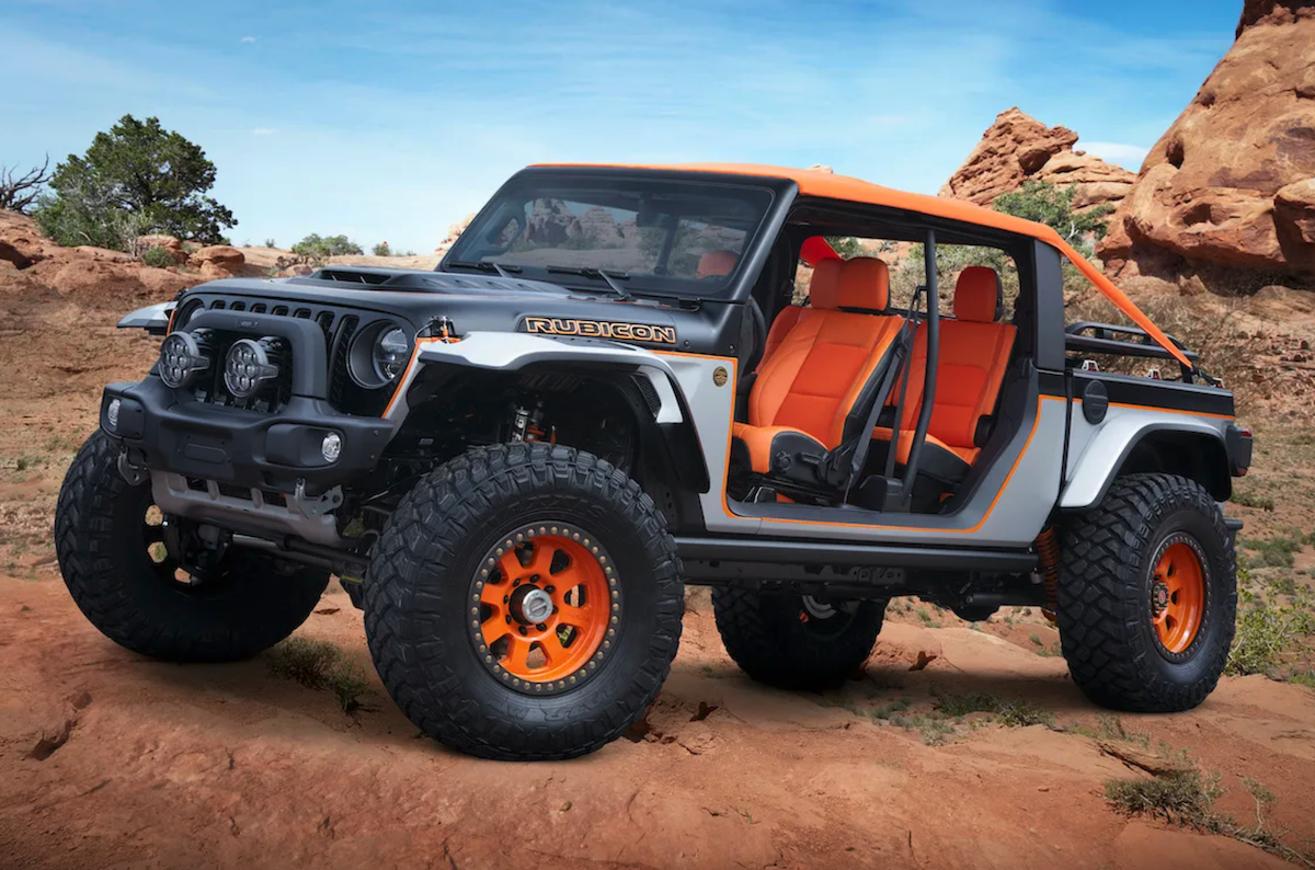 The 2023 Jeep Gladiator Bob Concept climbing over rocks