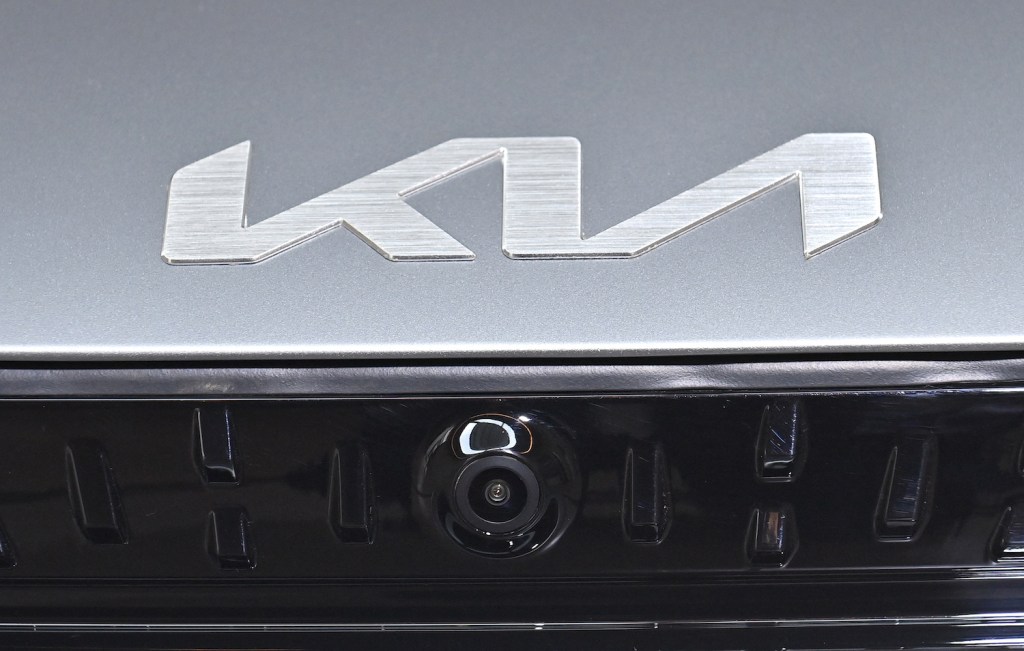 The new Kia logo on the 2023 Telluride.