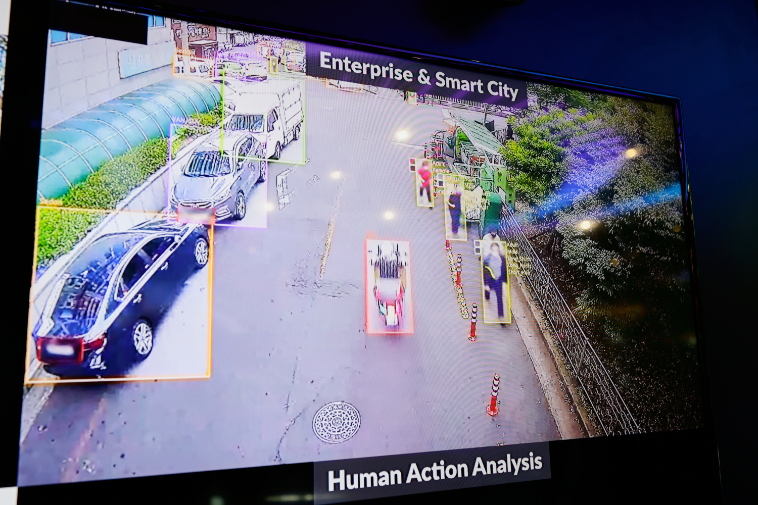 Artificial intelligence technology to enhance driving safety