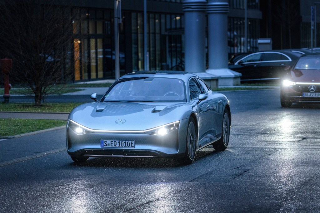 Mercedes-Benz Vision EQXX Concept Covered Over 1,000 km on One Charge
