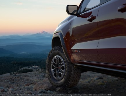 Can the new AT4X Canyon Challenge the Toyota Tacoma TRD Pro?