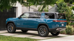 Everything we know about the Rivian R1S electric SUV