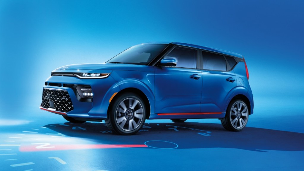 Side view of Neptune Blue 2022 Kia Soul