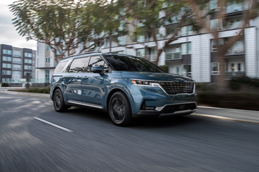 Consumer Reports Likes the 2022 Kia Carnival MPV