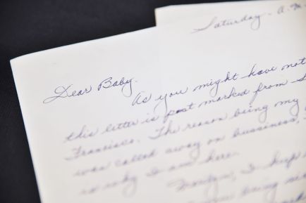 A Woman’s Stolen Car Was Returned With Over 100 Love Letters From Strangers Inside
