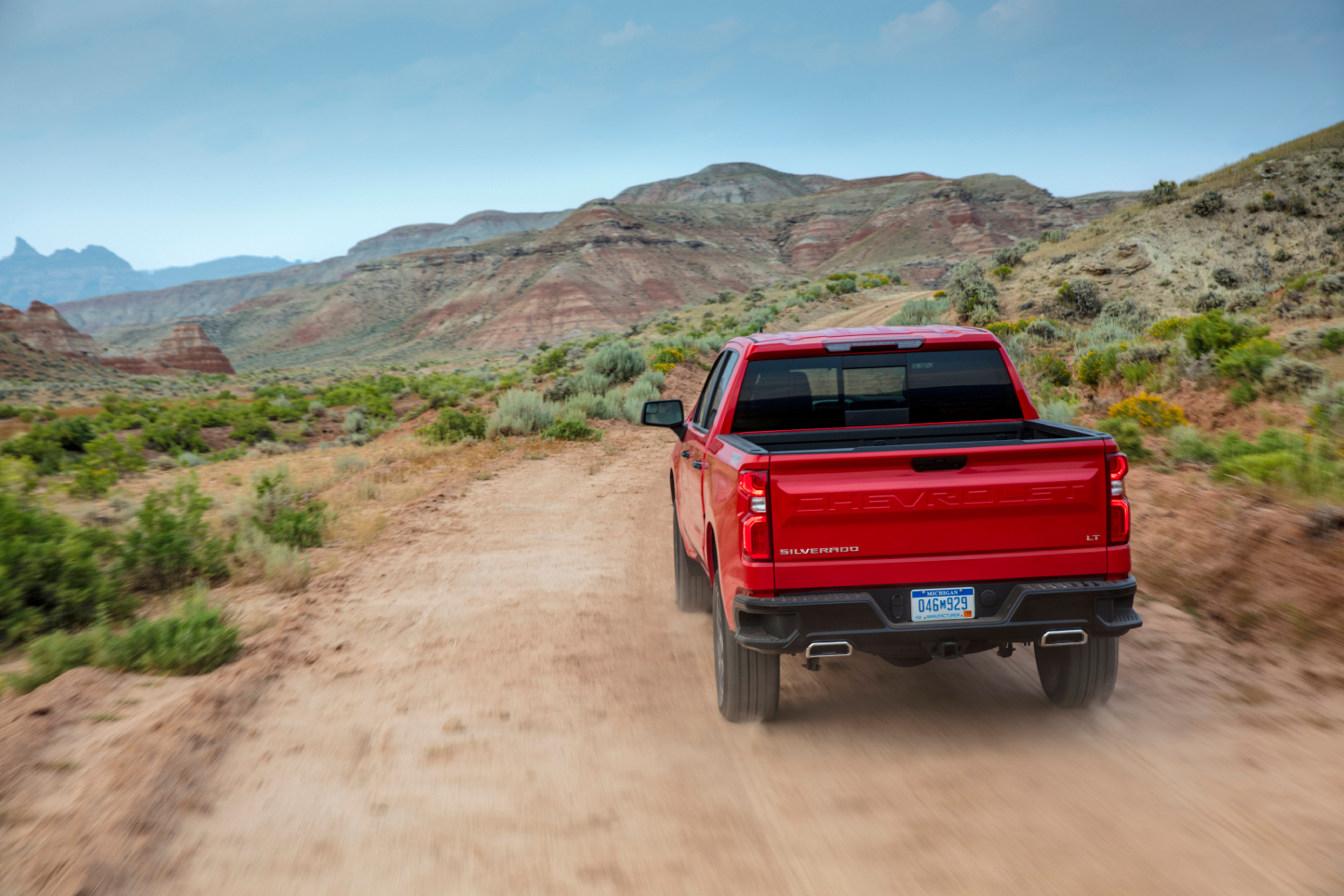 The 2021 Chevy Silverado got different reviews from Consumer Reports and J.D. Power