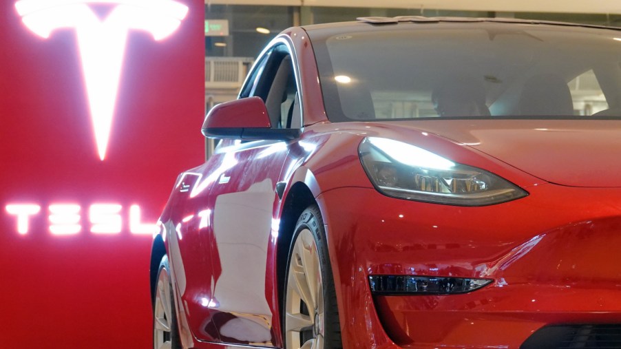 Will a Tesla Model 3 outrun a runner?