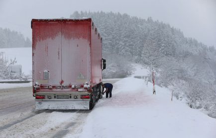A Truck Driver Was Forced to Sleep in Freezing Temperatures for Days After His Cabin Heater Broke