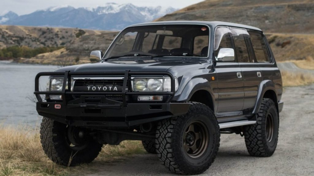 The 1990 Toyota Land Cruiser is one of the most durable and durable SUVs on the market.
