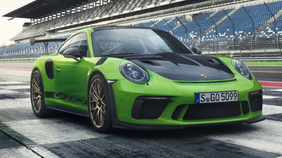 the 2018 porsche 911 gt3 rs which can show off some of the other features that could be featured on the upcoming rs model