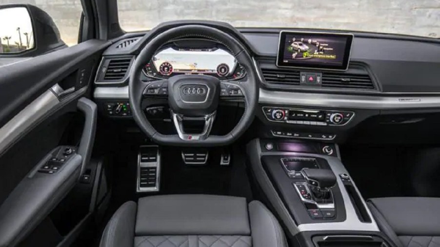 The interior of a 2018 Audi Q5