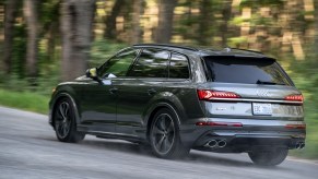 A gray Audi SQ7 from the rear