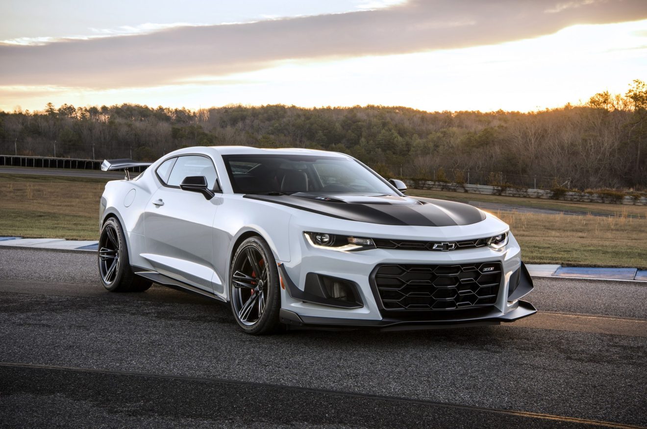 2023 Camaro Wheels 2022 Chevrolet Camaro Zl1 Vs 2023 C8 Corvette Z06 Which Is Faster
