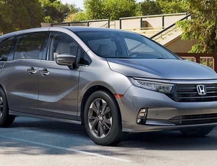 4 Reasons the Honda Odyssey Is the Minivan You Really Want to Drive