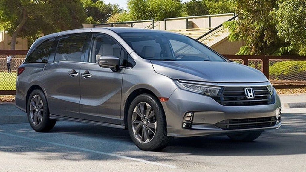 This silver 2022 Honda Odyssey is one of the best minivans you can buy.