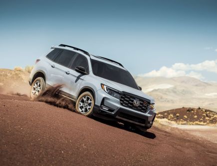 The 6 Midsize SUVs With the Worst IIHS Side Test Safety Ratings